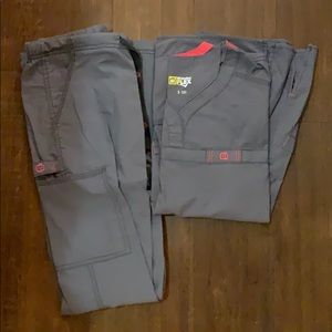 WONDER FLEX scrub set (small top) (xs bottom)